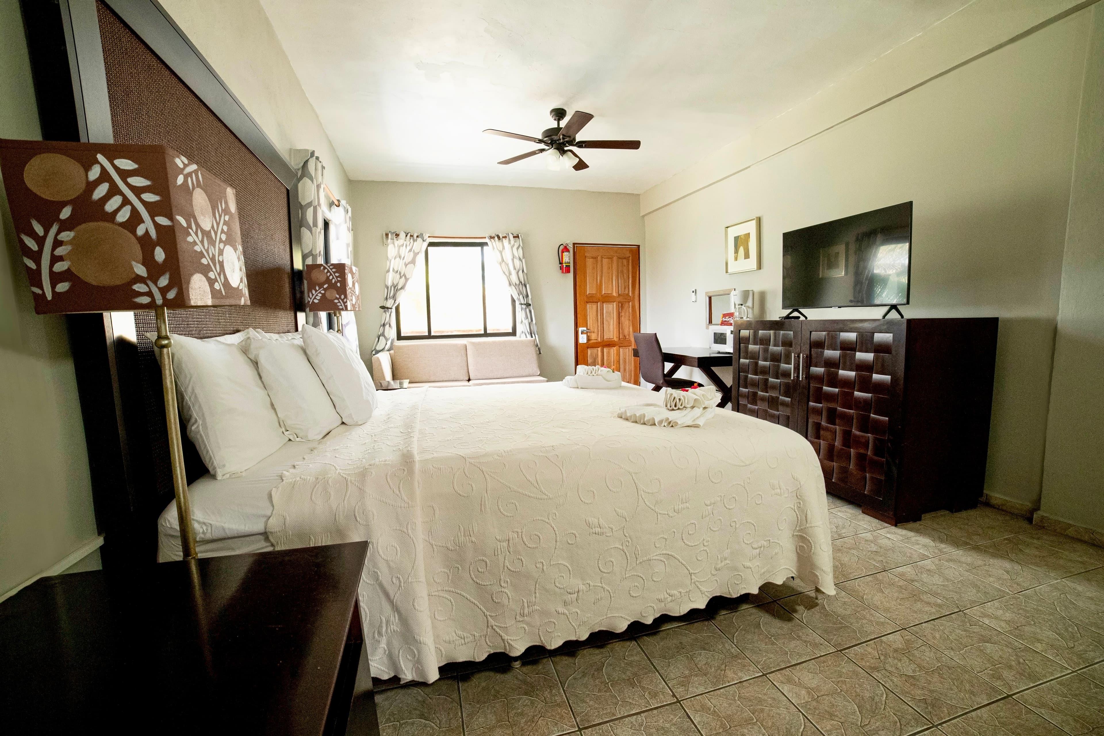 Corona Del Mar - San Pedro Belize - Deluxe Spacious Room